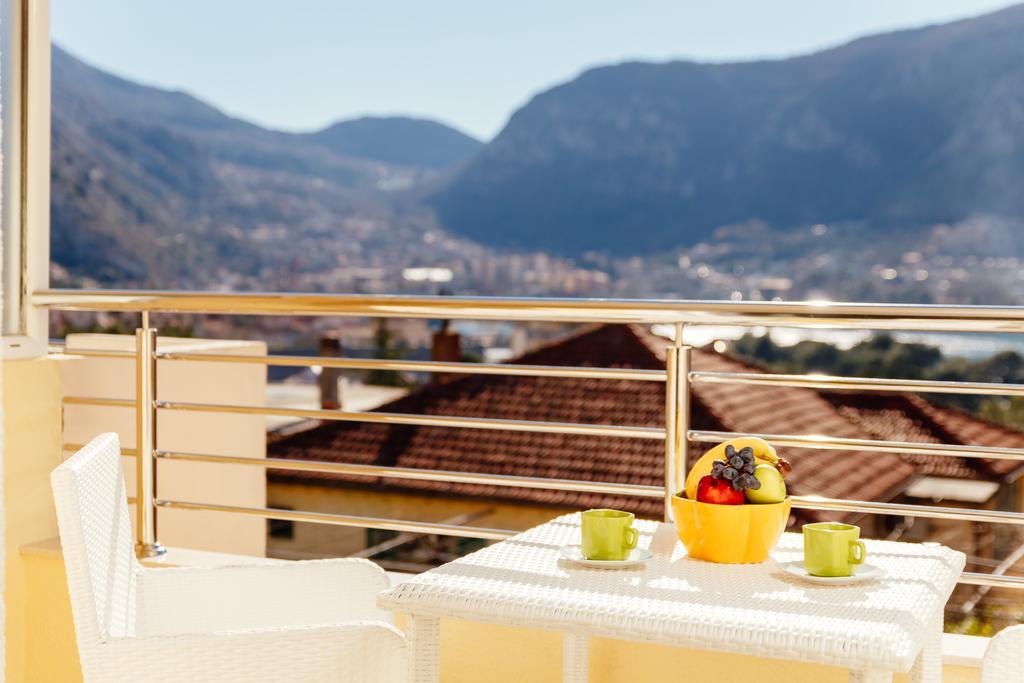 Apartments Blue Sea Kotor Dış mekan fotoğraf